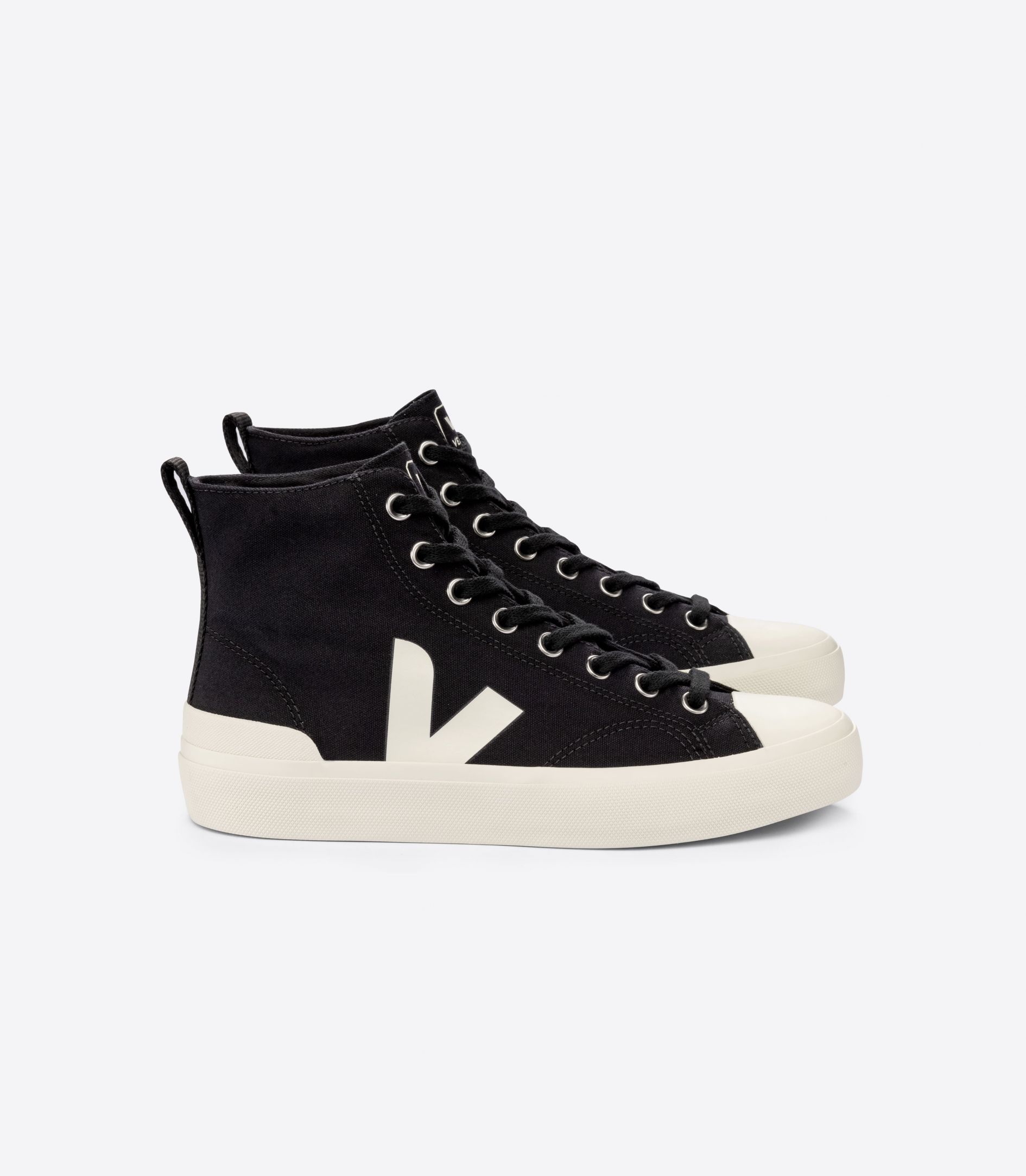 WATA II Canvas Black Pierre 