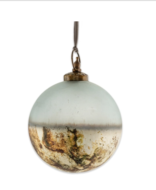 Ngolo Giant Bauble