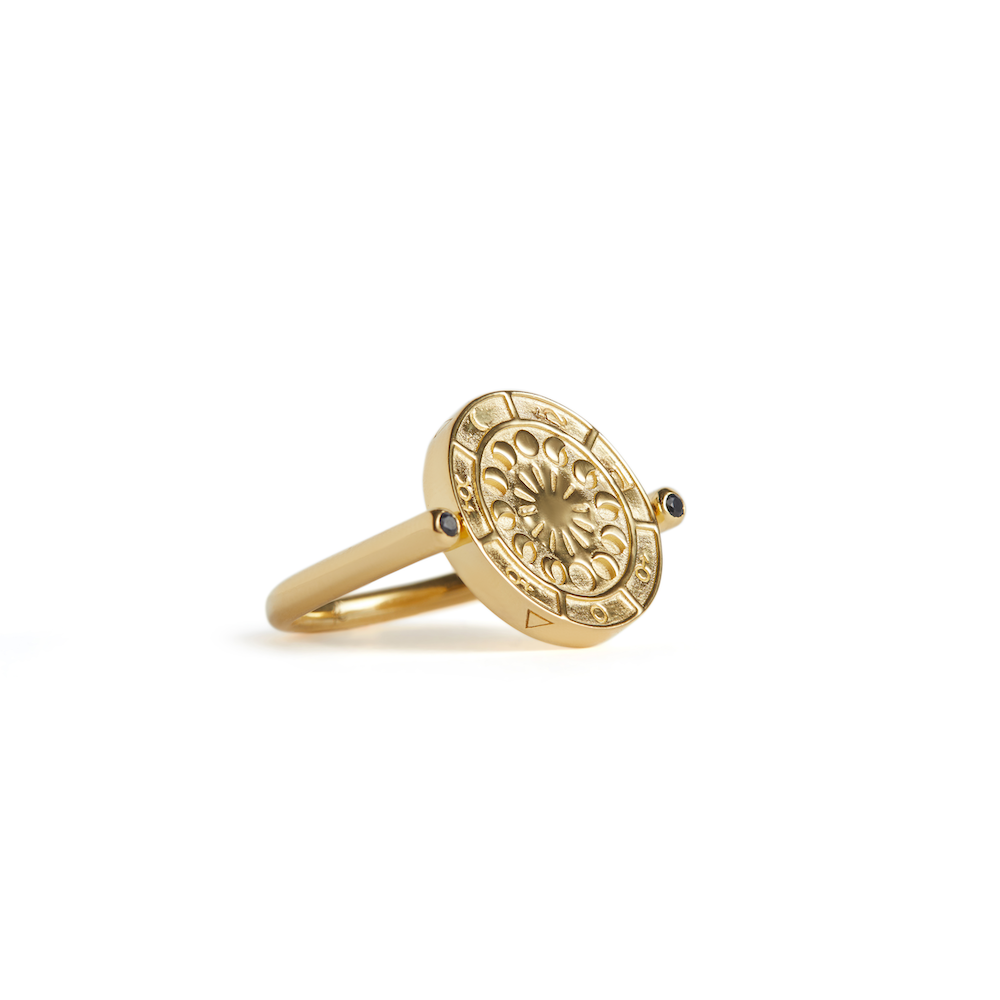 Alchemist's Spinning Ring Gold With Black Sapphires